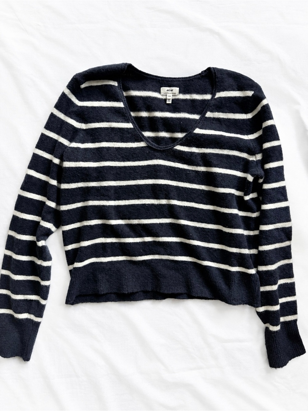 Aerie Navy Cream Striped Cozy Knit Sweater Size Large L/G Soft Pullover